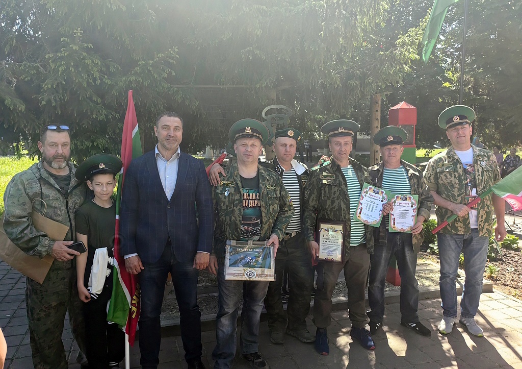 В Навле состоялось торжественное мероприятие,  посвященное Дню пограничника.